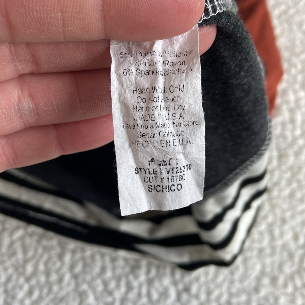 Patterned top - Picture 3 of 3